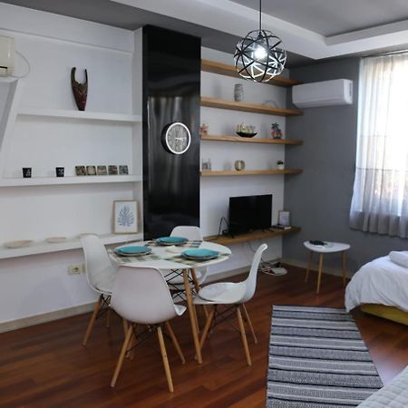 Ergi'S Host Apartment Tirana Exteriör bild
