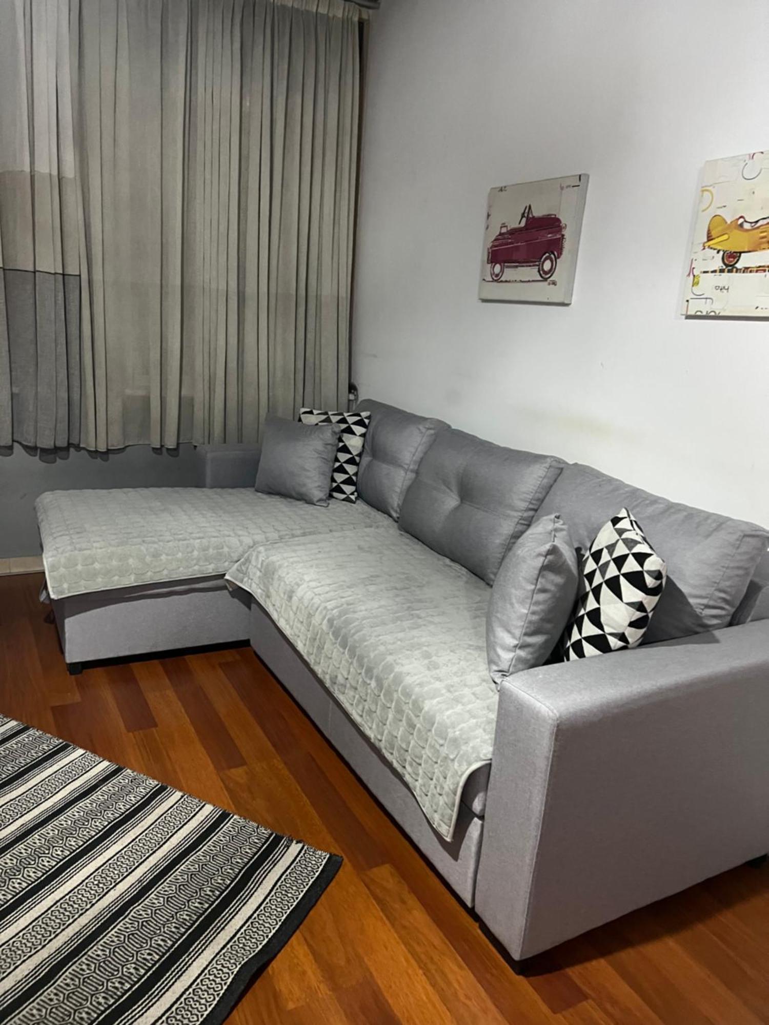 Ergi'S Host Apartment Tirana Exteriör bild
