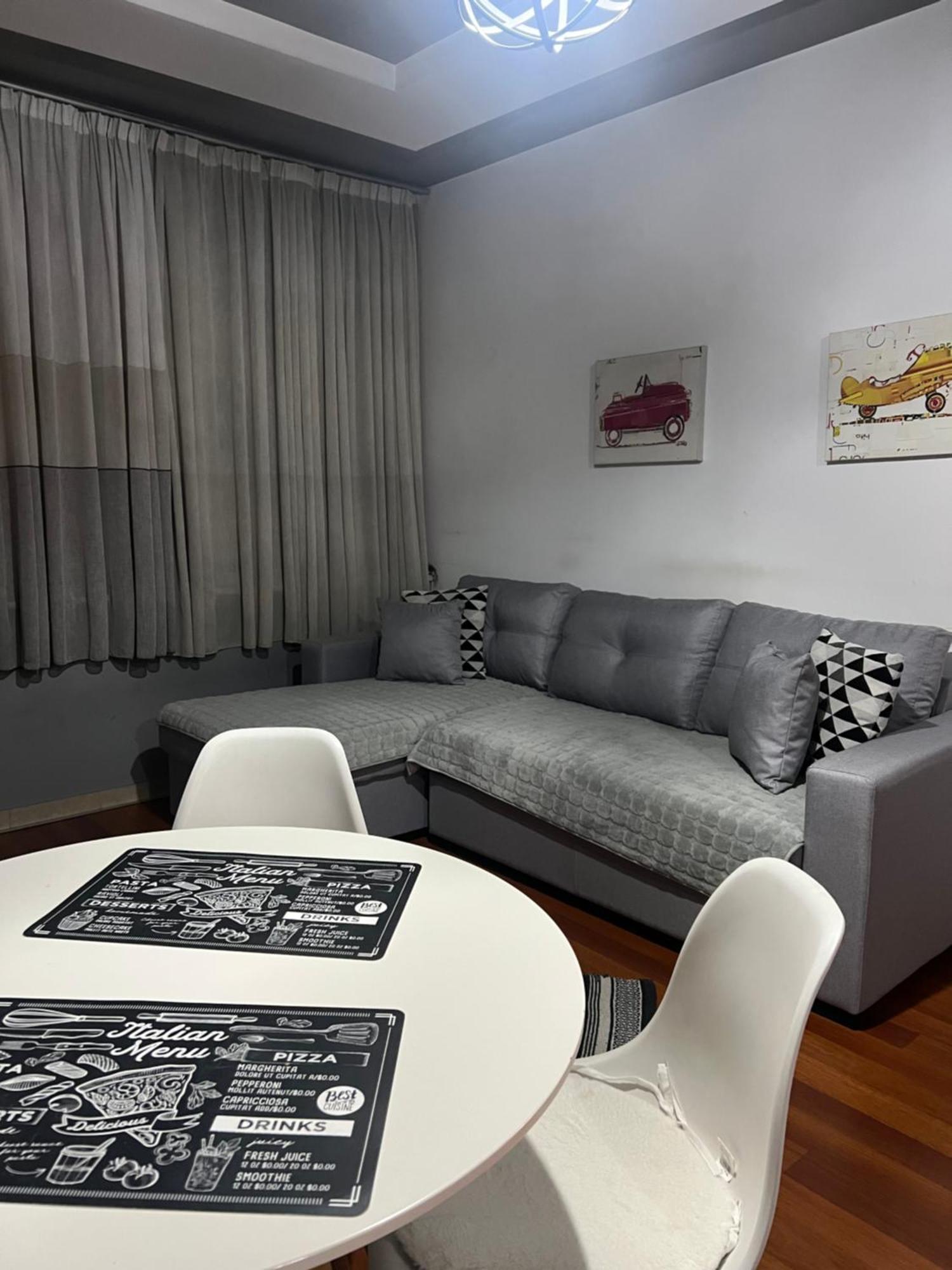 Ergi'S Host Apartment Tirana Exteriör bild